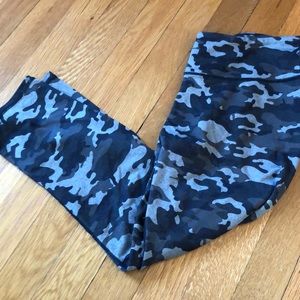 Fabletics camo leggings